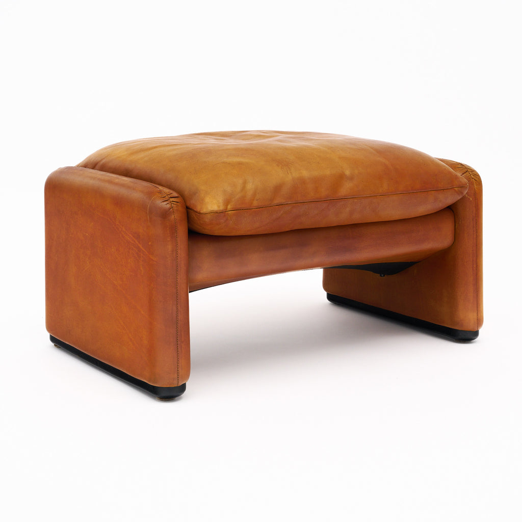 Maralunga Ottoman by Vico Magistretti for Cassina – Jean-Marc Fray